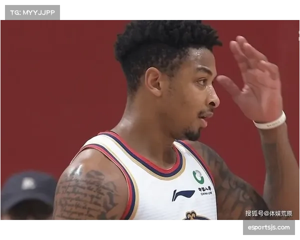 皮特森进攻手段多样 但防守端存在漏人问题待改进