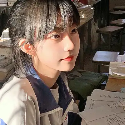 贺华航